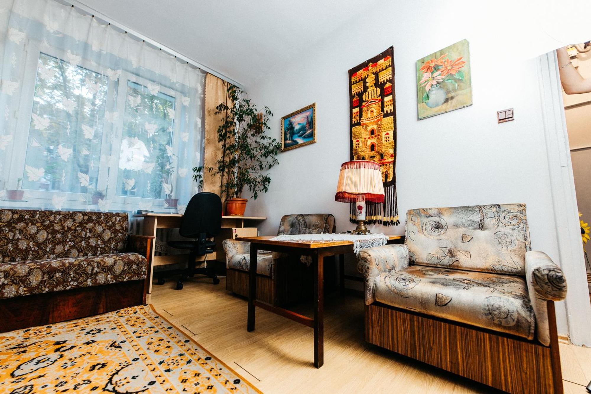 Feel The Old Socialist Style Apartment Cracóvia Exterior foto