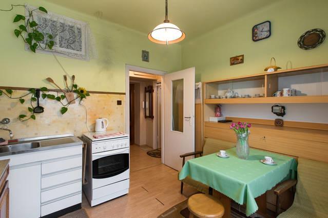 Feel The Old Socialist Style Apartment Cracóvia Exterior foto